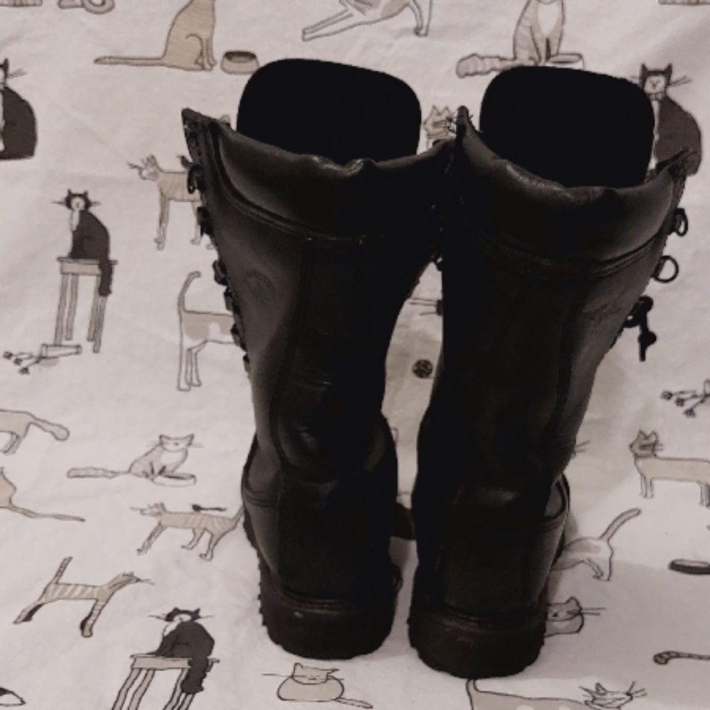 *steel toe* Black Leather Lace-Up Boots - Picture 4 of 9